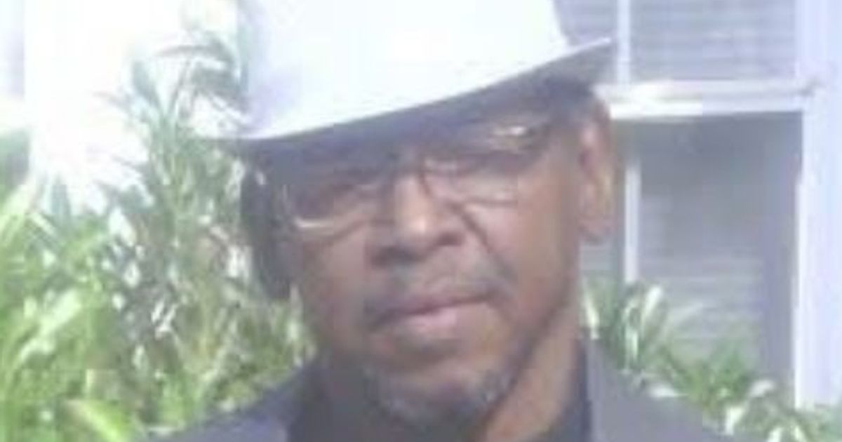 Mr. Vickey Andrews Mcauley