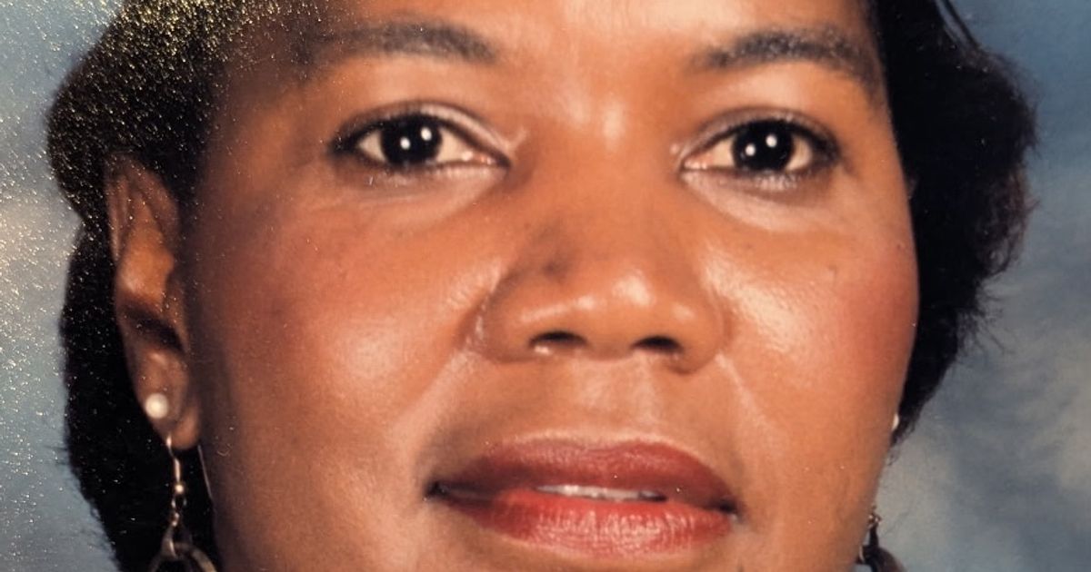 Linda Roberts Robinson