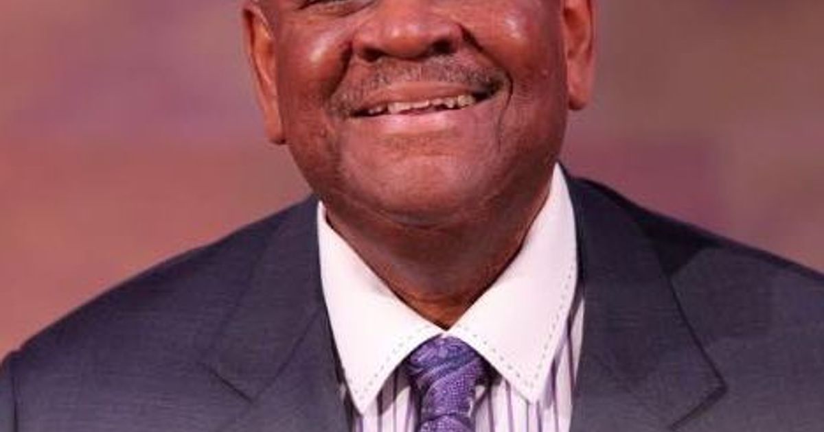 Suffragan Bishop Avery Dumas Iii