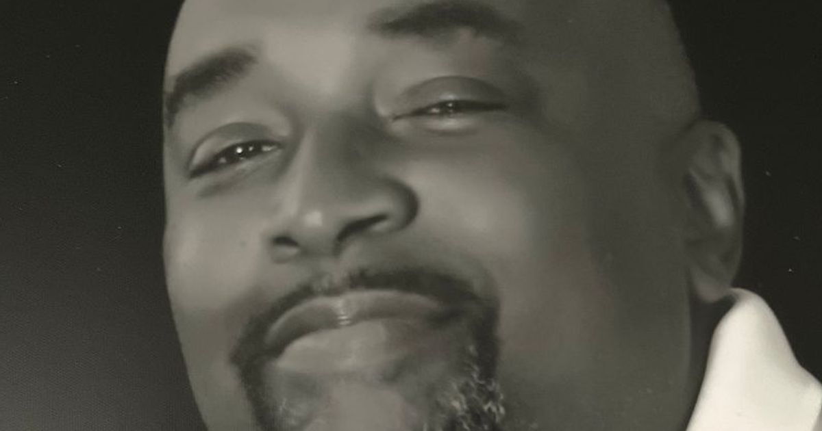 Mr. Steven Steve Totten