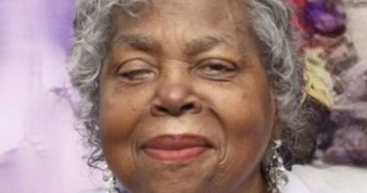 Mrs. Dorothy Scott Nichols