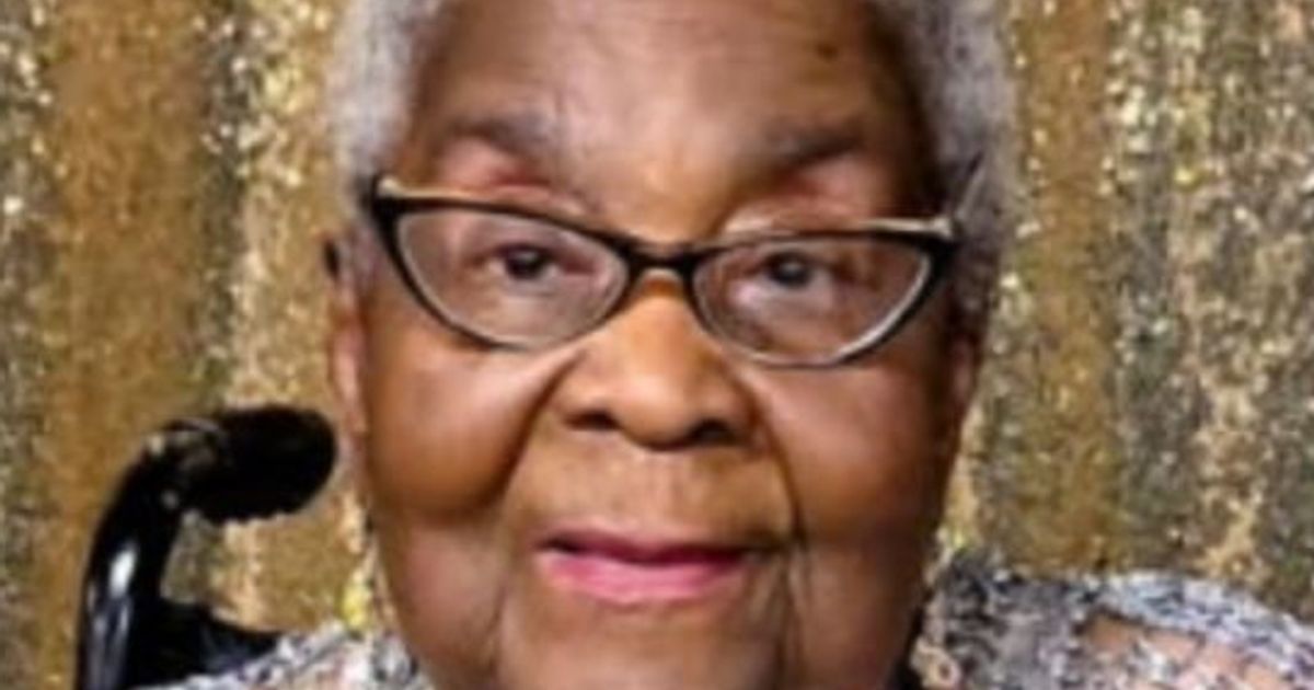 Portrait of Estelle Brooks