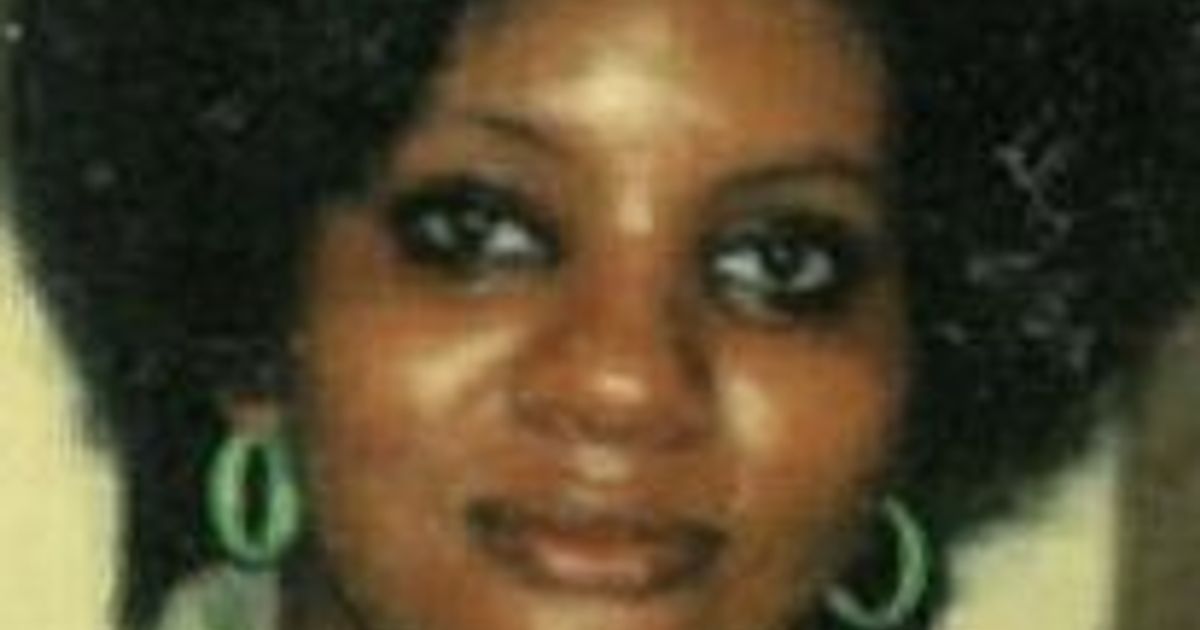 Clara J. Law Obituary, Martinsville, VA