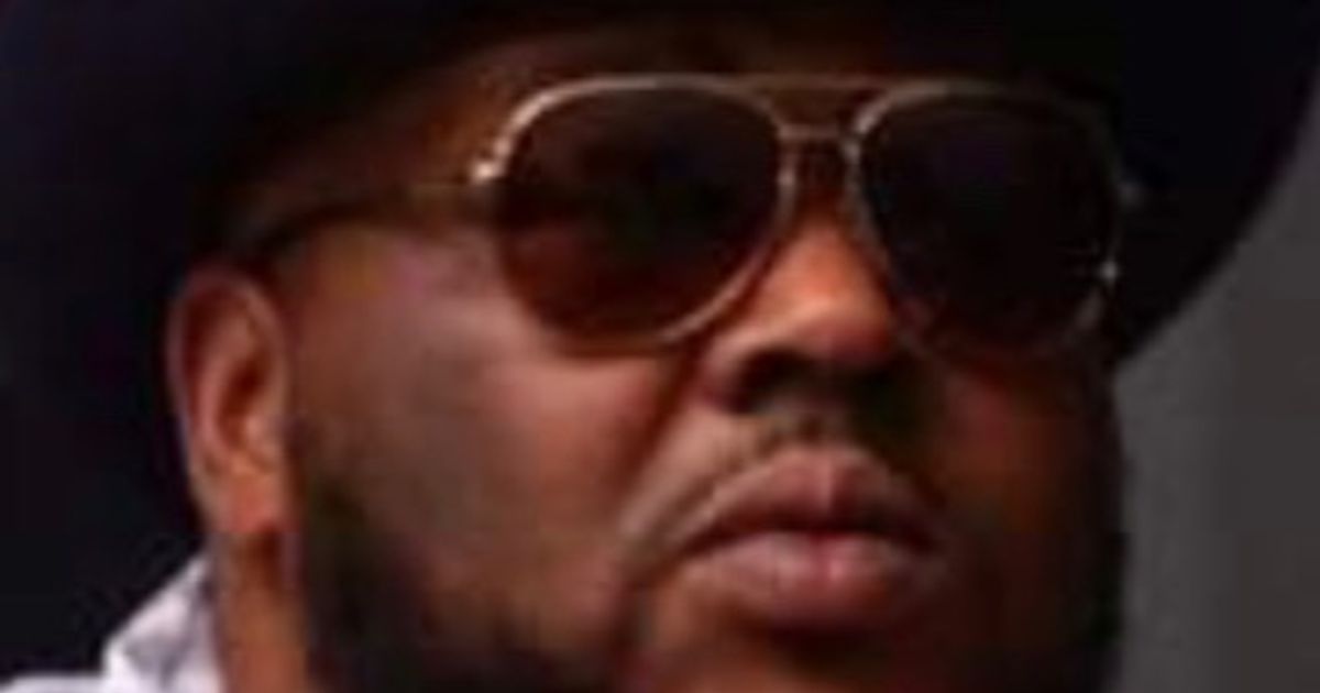 Portrait of Travis Richardson