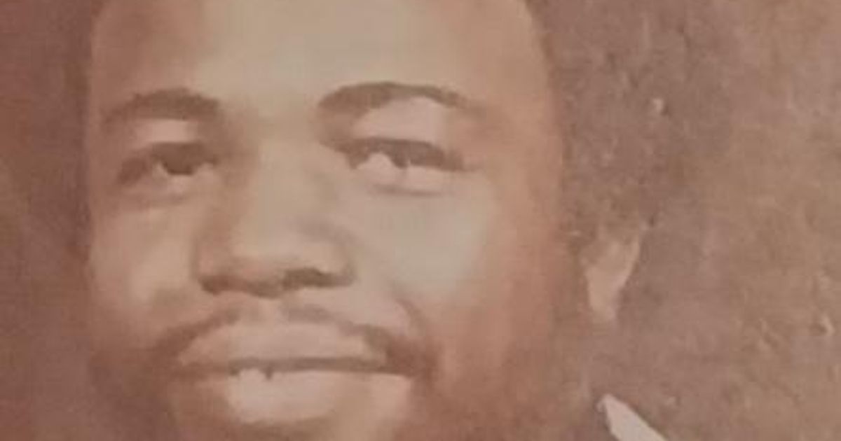 Sr. Mr. Dennis Johnson