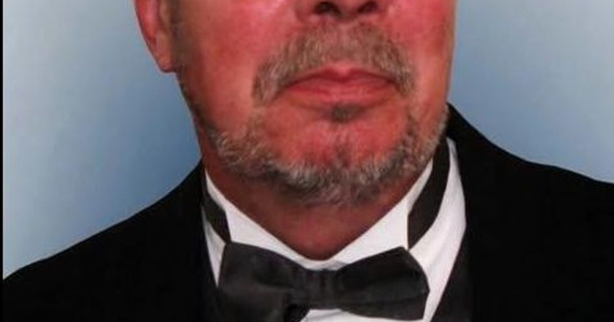 Portrait of Mr. Gregory Greg Thomas Millis