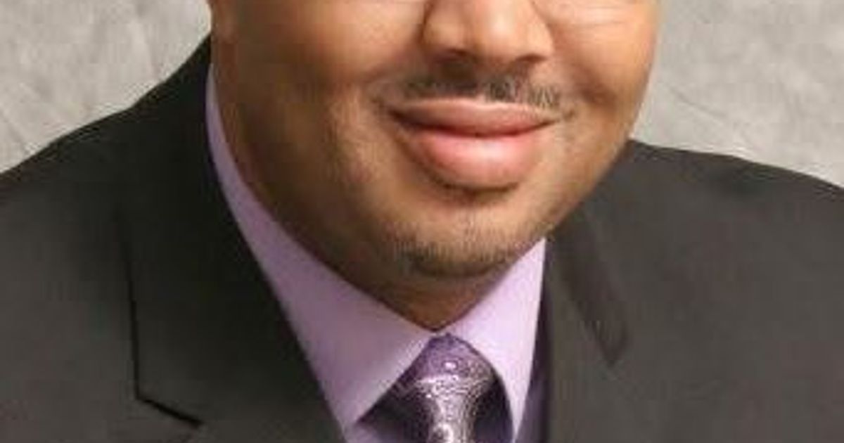 Coach Kelly Lamar Fortune