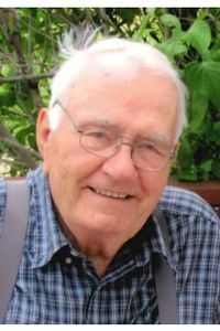 Stanley  Moe