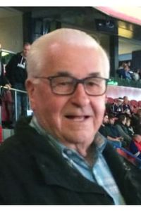 William (Bill) James  Leslie