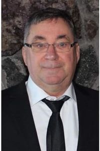 Robert Stephen  Niemi