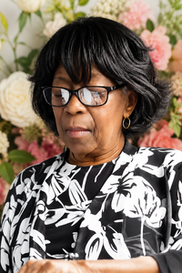 Ms. Doris  Long