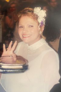 Edna Laura Morales