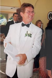 Russell Lindsay Robert Hodgson