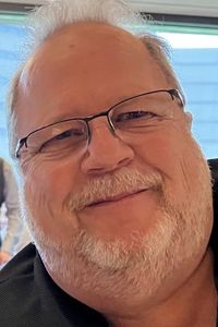 Robert  Mayes