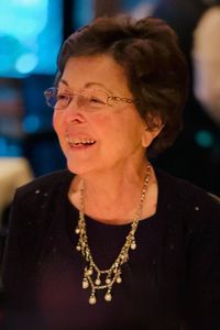 Lois  Behne