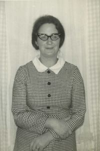 Lorraine  Vicary-Lovegrove