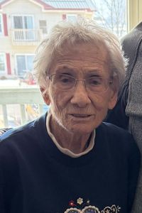 Annette Louise Olson