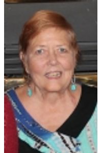 Carolyn  Peterka