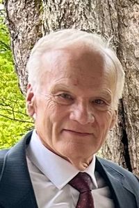 Richard Erwin Hoenes
