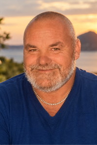 Kenneth ( Ken ) John Cunninghame