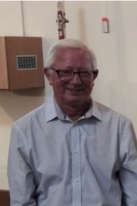 Kenneth  Moore