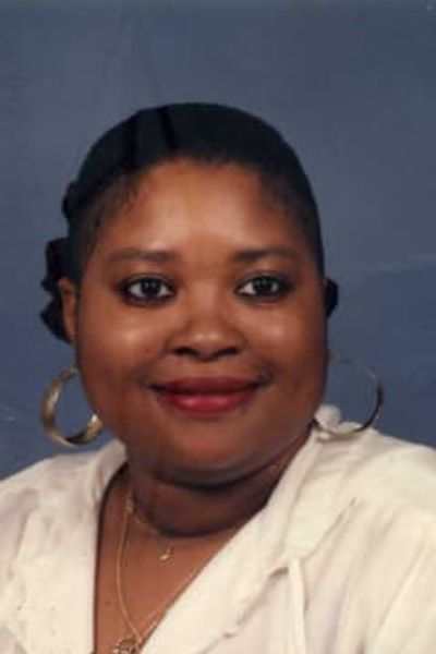 Portrait of Latonya Rochelle Harris